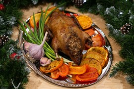 Гусь запеченный